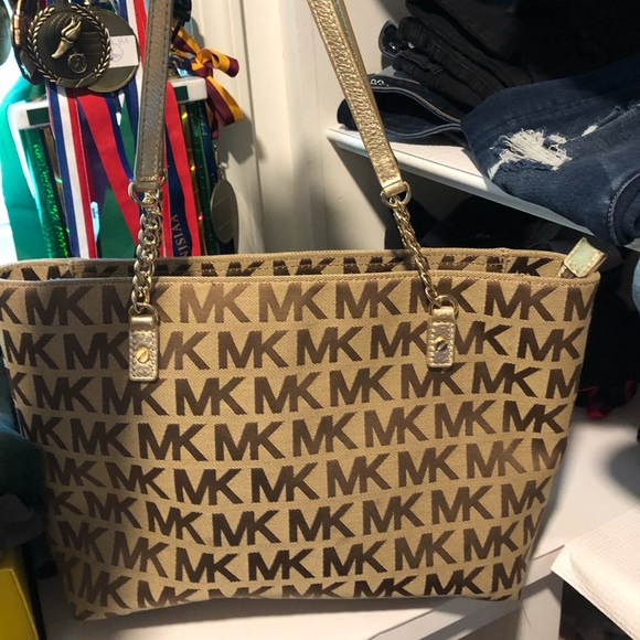 Michael Kors Handbags - Micheal kors bag